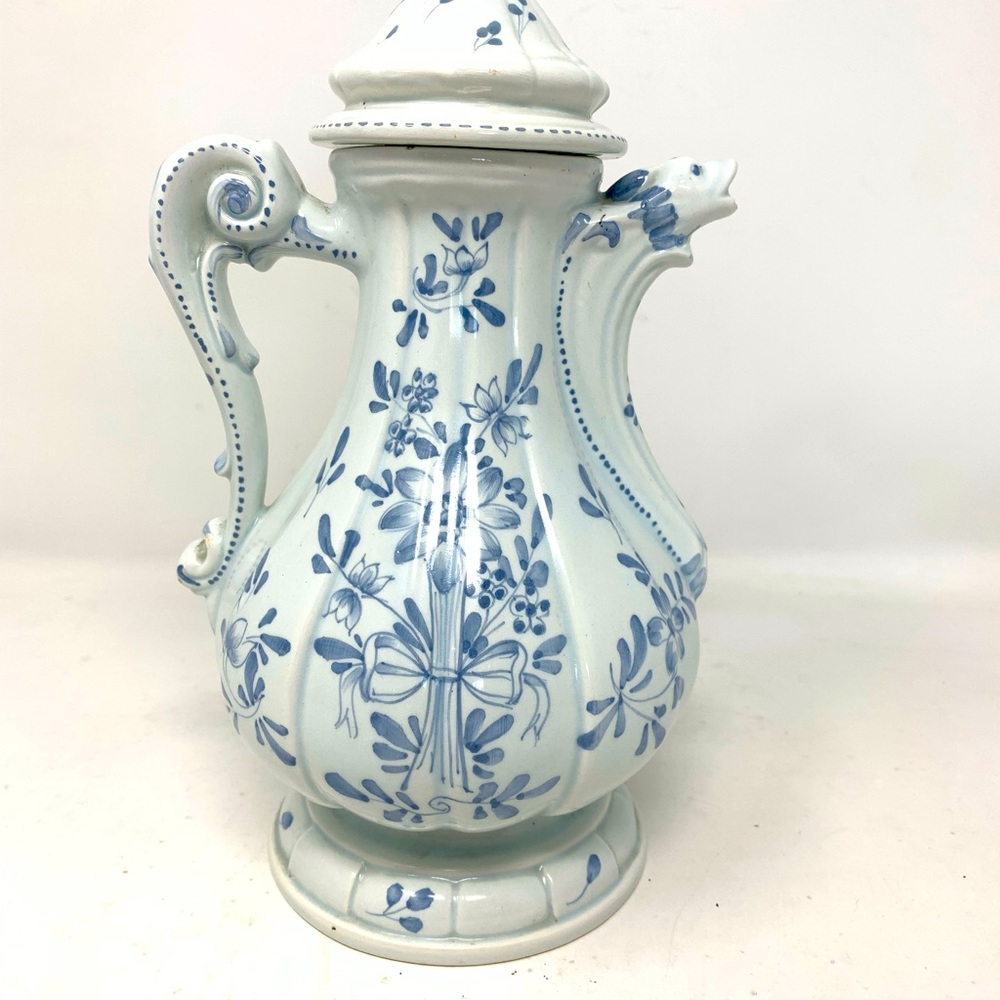 Vintage Genuine Italian Majolica teapot